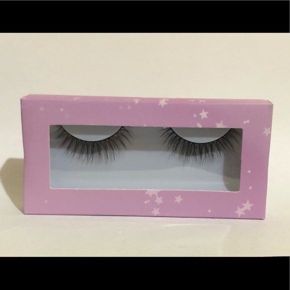 5 items x $25 ✨Real techniques Lashes New - Picture 1 of 4